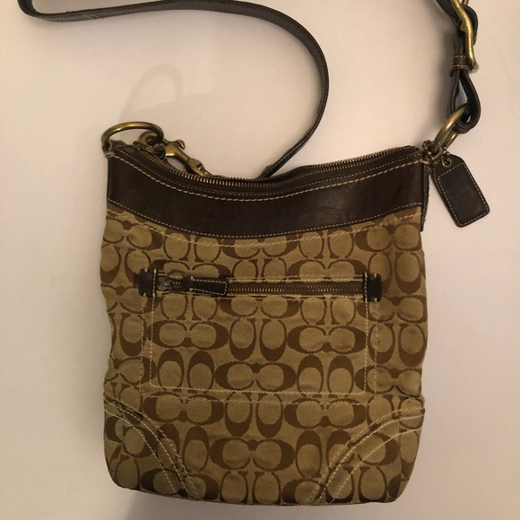 coach crossbody messenger bag